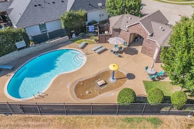 401 Middleton Drive, Roanoke TX 76262 - Photo 4