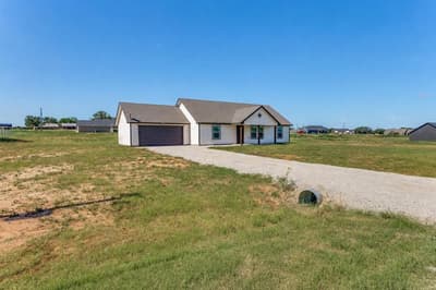 205 Altom Road, Springtown TX 76082 - Photo 2