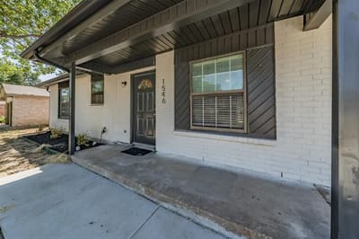 1546 Oakbrook Street, Lancaster TX 75134 - Photo 4
