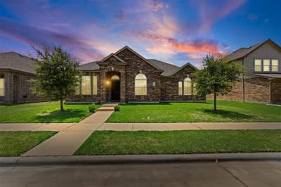 2038 Buttonwood Street, Lancaster TX 75146 - Photo 2