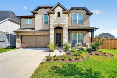 721 Kurrus Street, Justin TX 76247 - Photo 2