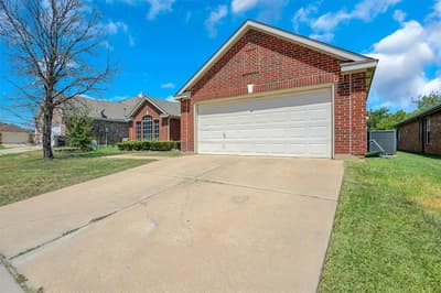 117 Fort Edward Drive, Arlington TX 76002 - Photo 2