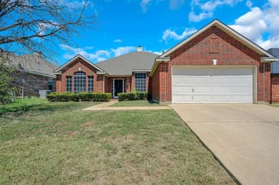 117 Fort Edward Drive, Arlington TX 76002