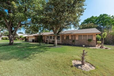 919 Surry Place Drive, Cleburne TX 76033 - Photo 3