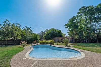 919 Surry Place Drive, Cleburne TX 76033