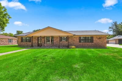 208 Diane Drive, Sanger TX 76266