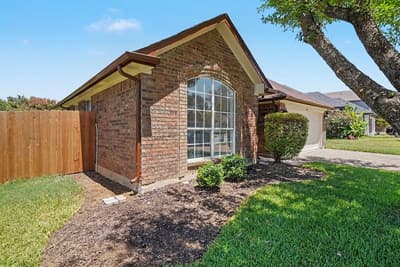6017 Hilltop Drive, Watauga TX 76148 - Photo 3