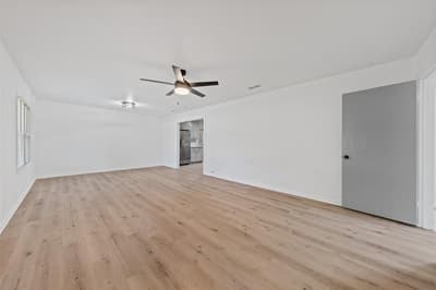 905 E Avenue C, Valley Mills TX 76689 - Photo 2
