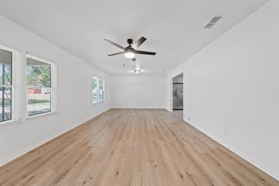 905 E Avenue C, Valley Mills TX 76689 - Photo 3