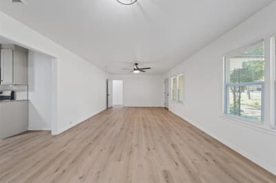 905 E Avenue C, Valley Mills TX 76689 - Photo 5