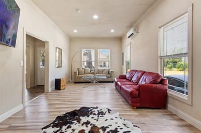 314 N Harding Street, Fort Worth TX 76102 - Photo 2
