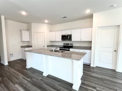 8400 Hawkview Drive, Fort Worth TX 76179 - Photo 5