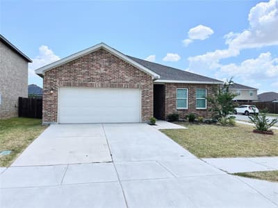 8400 Hawkview Drive, Fort Worth TX 76179 - Photo 4