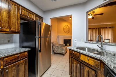 2425 Summer Place Drive, Arlington TX 76014 - Photo 5