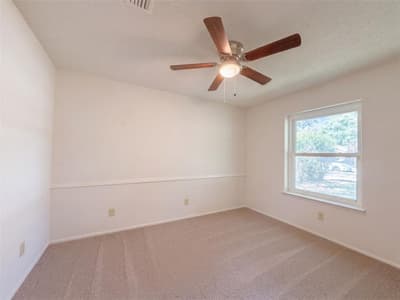 1136 Kris Street, Irving TX 75060 - Photo 4