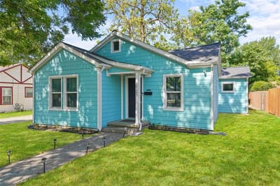 1121 Hudgins Avenue, Fort Worth TX 76111 - Photo 2