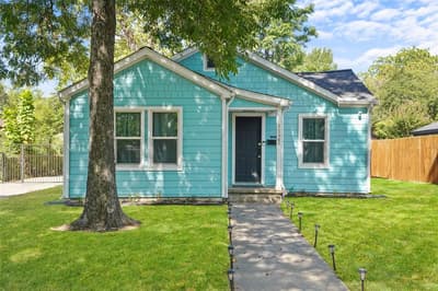 1121 Hudgins Avenue, Fort Worth TX 76111