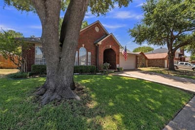 2741 White Oak Drive, Grand Prairie TX 75052 - Photo 3