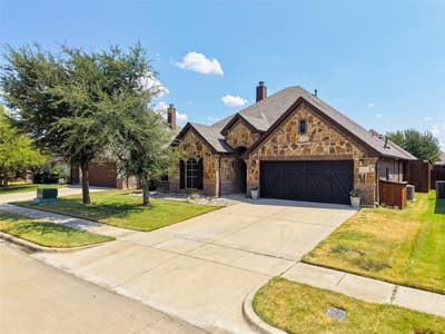 2749 Buffalo Run, Burleson TX 76028 - Photo 2