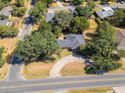 600 E Liberty Street, Pilot Point TX 76258 - Photo 2