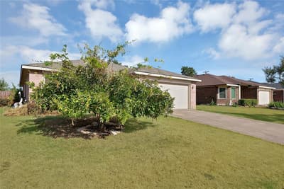 112 Blackforest Road, Krum TX 76249 - Photo 3