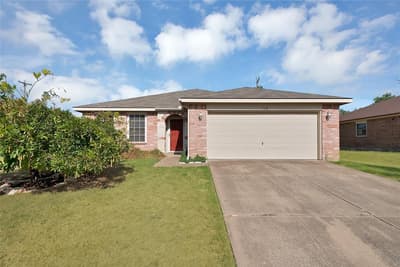 112 Blackforest Road, Krum TX 76249