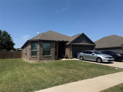 1036 Tumbleweed Trail, Crowley TX 76036