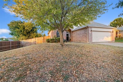 672 Rosario Lane, Fort Worth TX 76052 - Photo 3