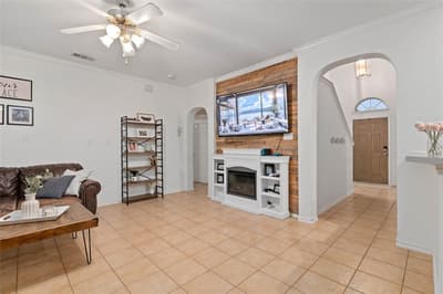 672 Rosario Lane, Fort Worth TX 76052 - Photo 4