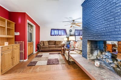 3722 Devonshire Court W, Irving TX 75062 - Photo 4