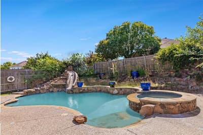 6113 Cliffbrook Drive, North Richland Hills TX 76180 - Photo 4