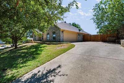 2018 Timber Cove Court, Weatherford TX 76087 - Photo 4