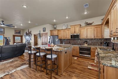 12880 N County Line Rd, Ponder TX 76259 - Photo 2