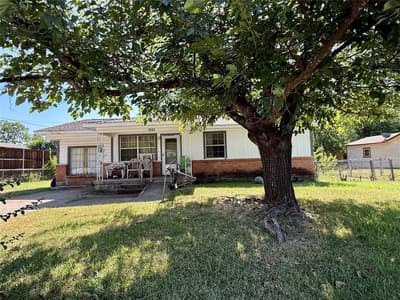 1313 S Rockwall Avenue, Terrell TX 75160