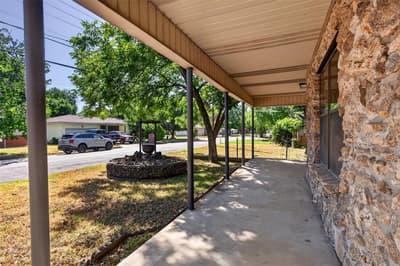 702 N Rita Street, Lacy Lakeview TX 76705 - Photo 2