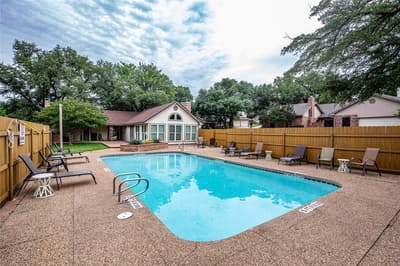 135 Pleasant Grove Lane, Waco TX 76712 - Photo 2