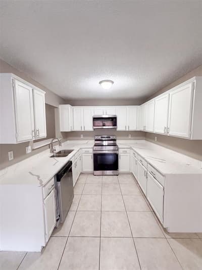 1633 San Francisco Street, Carrollton TX 75007 - Photo 2