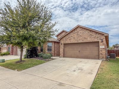 15721 Buffalo Nickel Drive, Fort Worth TX 76177 - Photo 2