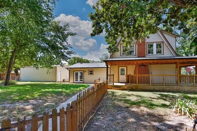 610 S Lee Street, Valley View TX 76272 - Photo 2