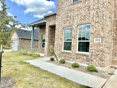 2112 Bankside Lane, Waco TX 76655 - Photo 2