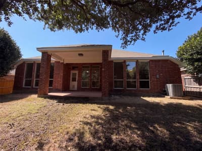 8526 Vista Grande Drive, Dallas TX 75249 - Photo 5