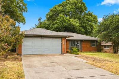 809 S Atkerson Lane, Euless TX 76040 - Photo 2