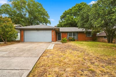 809 S Atkerson Lane, Euless TX 76040