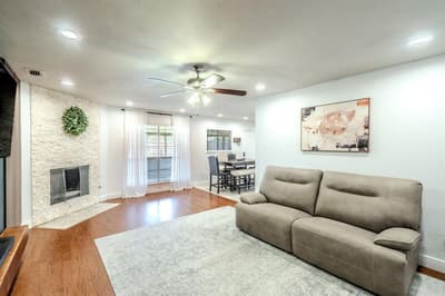 1011 Whippoorwill Court, Arlington TX 76014 - Photo 4