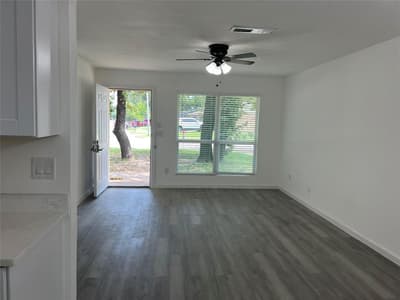 3221 Forestdale Lane, Balch Springs TX 75180 - Photo 2