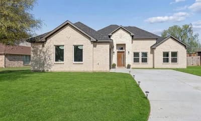 527 Roberts Run, Sherman TX 75092 - Photo 2