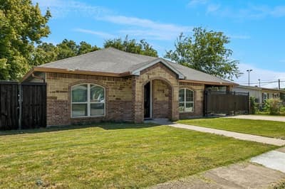 1533 Cairn Circle, Fort Worth TX 76134 - Photo 3