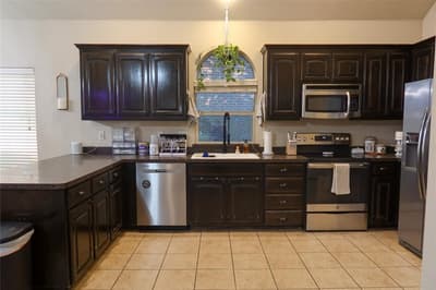 532 Vidalia Court, Fort Worth TX 76052 - Photo 3