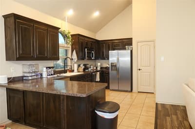 532 Vidalia Court, Fort Worth TX 76052 - Photo 4