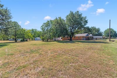 603 E Market Street, Mabank TX 75147 - Photo 2